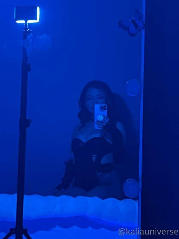 Shooting a music video eeeek y’all not ready 😛