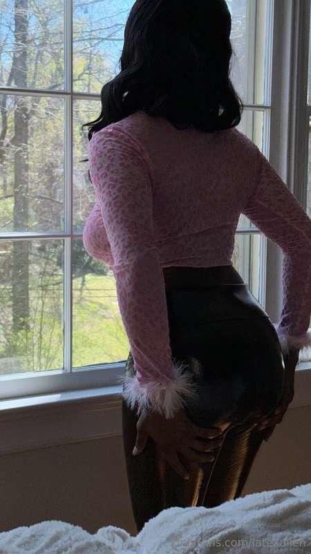 I think I just naturally look like a porn star 👽🥹