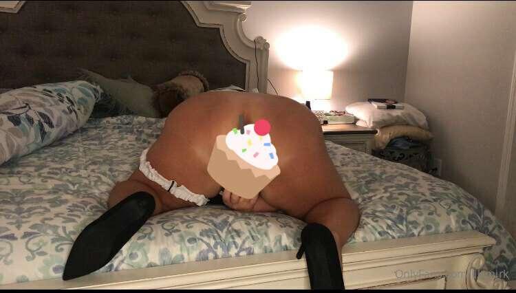 Go see all my uncensored goodies @lilsmirkvip