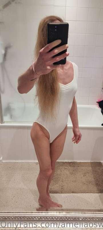Leotard 🤍 I'll get better, sluttier, pics when I got a bit m..