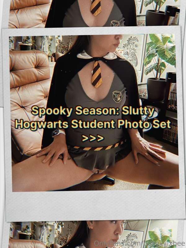 Just some sexy hogwarts student photos for spooky season 🥰 I..