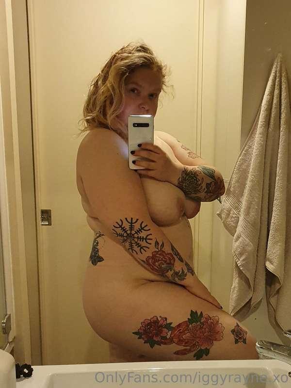 Girls with curves.