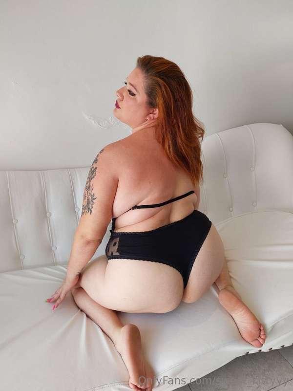 ## 💜🔮 @hypnoticmoon 🔮💜

🔥😈 I can be your sweet and tender gi..