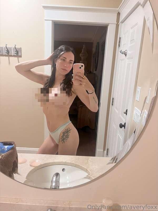 I’m in the mood to be spoiled… What’s in it for you? 😘