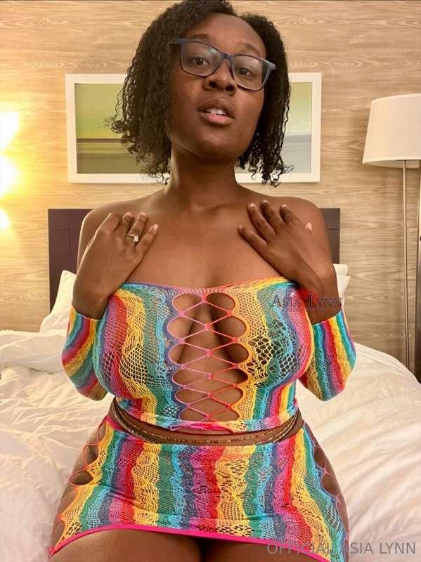 # smash or pass? 😏
@xasialynnx