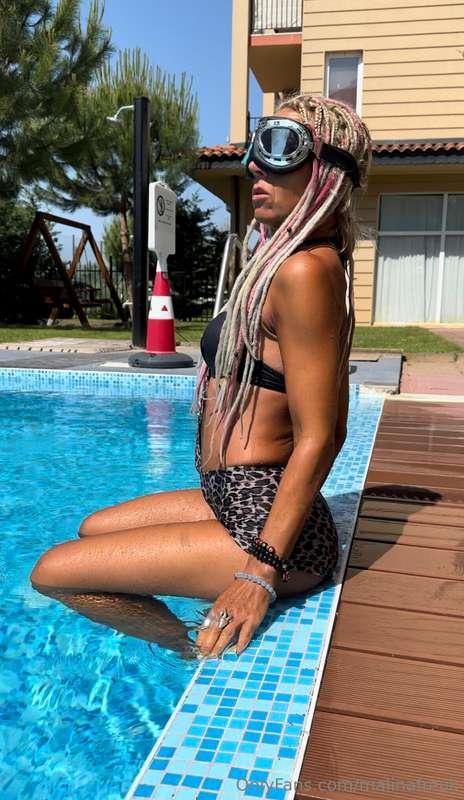 😋