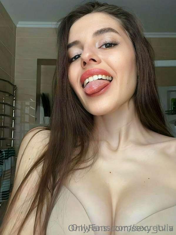 ❇️ FREE ❇️ Subscribe NOW ✅

❤️ Hot @sexy_julia has something..
