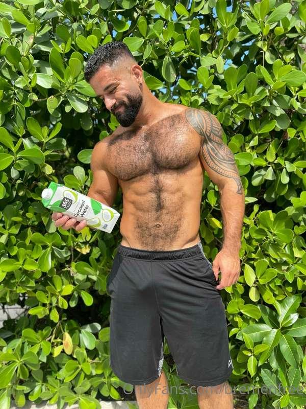 Yes to Coconut water 🥥