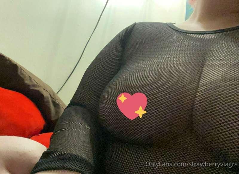 Boy titty 💁‍♂️