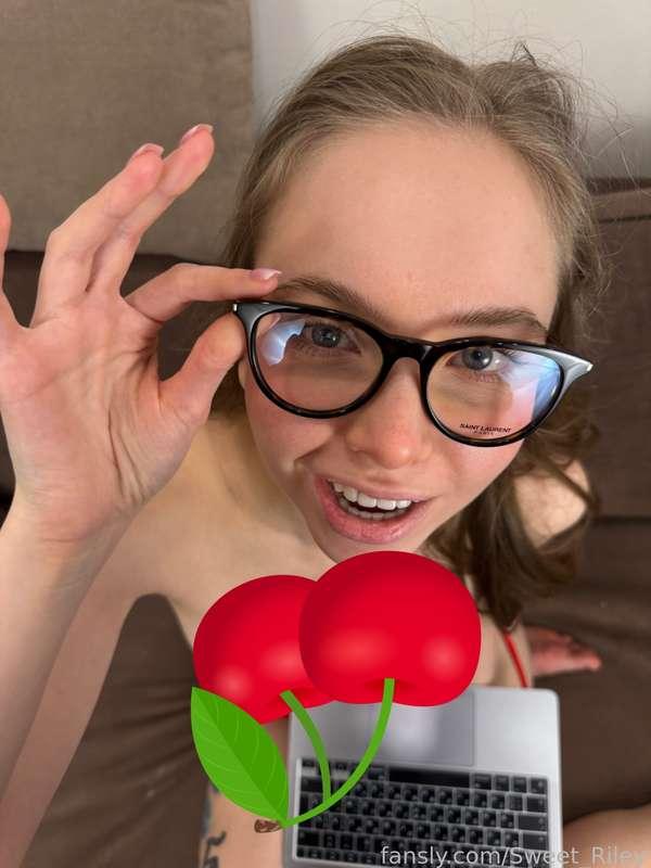 sweet_riley image #0