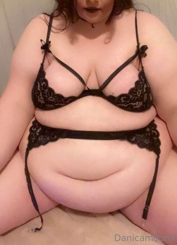 I have to lift part of my belly to show off my belly button...