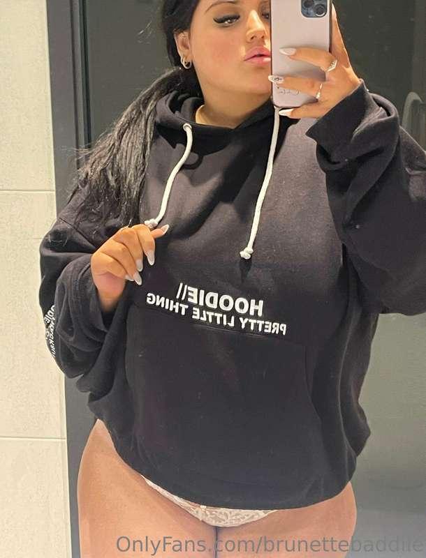 Who wants to see under 🤪