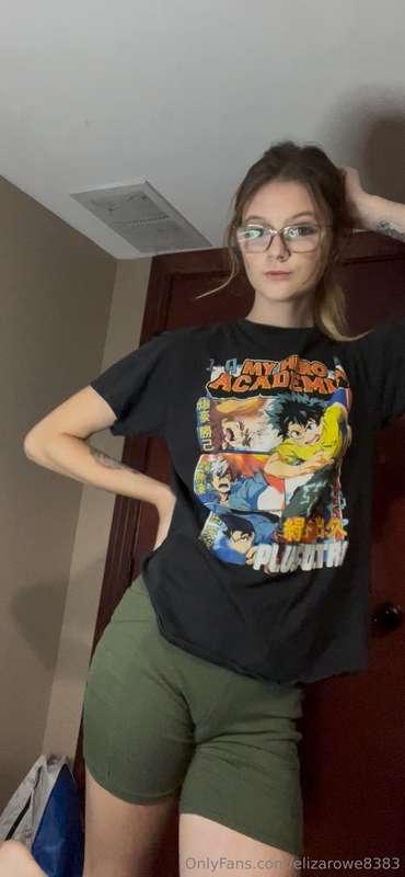 New challenge babes😉Guess which order I take off my layers b..