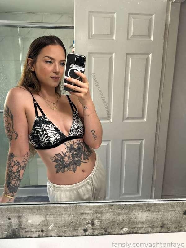 ashtonfaye image #4