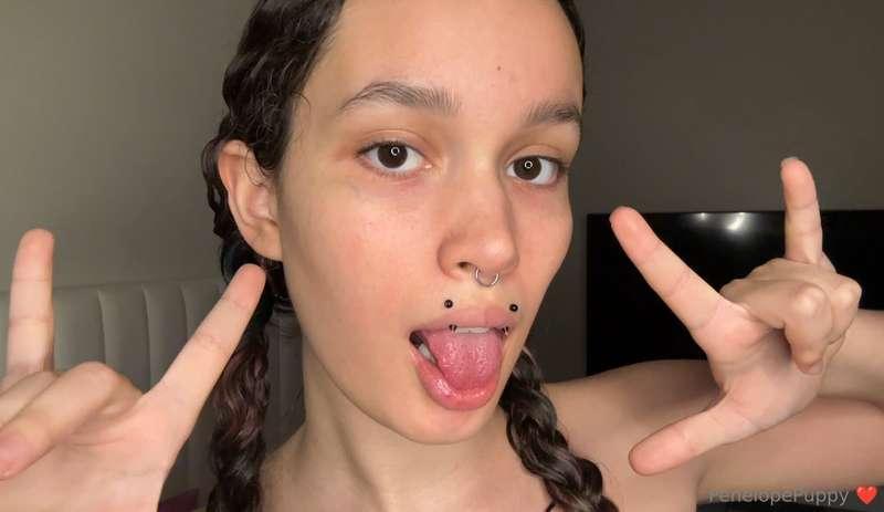 Playing dress up with piercings 😋