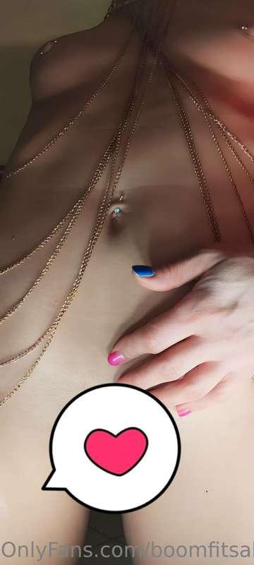 and what do you give me? 🧸 🎁 🥳 COCCOLOMI   5€ senza censura ..