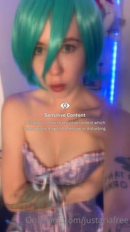 Sblocca l’intero set, foto esplicite esclusive, nudo integra..