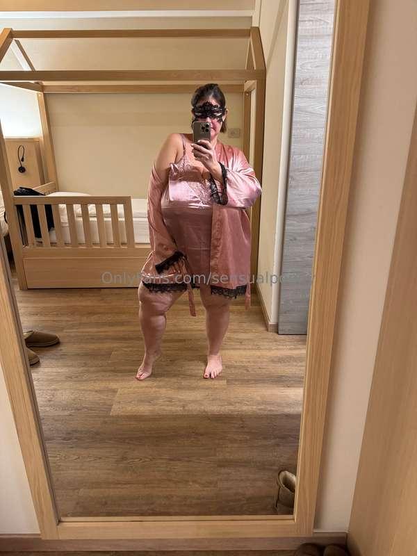 sensualpoppy image #0