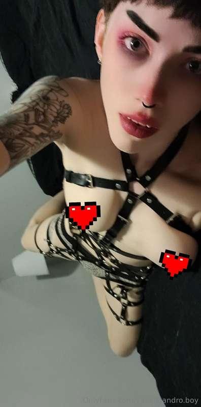 Who wants a sleepy slut? 👅 $10 for the set
