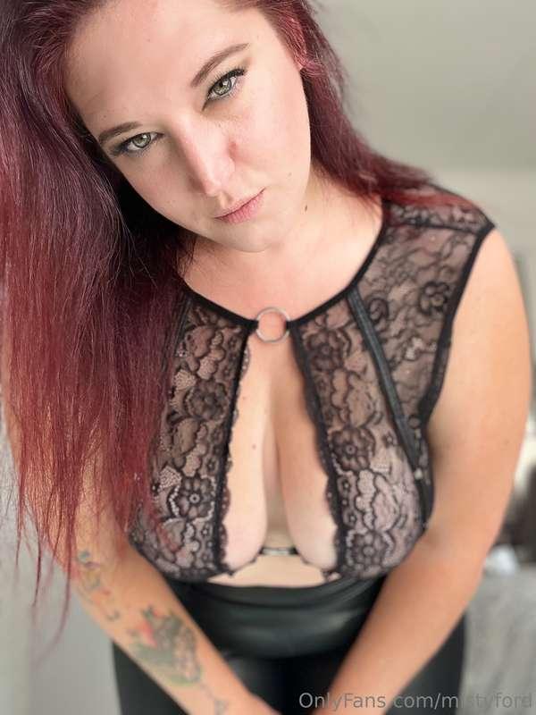 If you think my face is pretty, you should see my pussy😈🐱