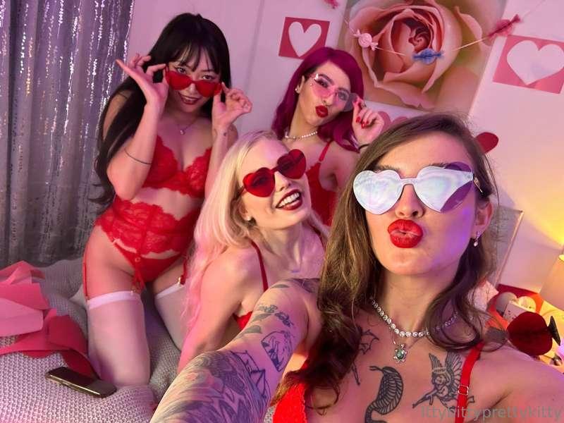 Let’s get naked girls ! ❤️ g/g striptease **NSFW** Subscribe..