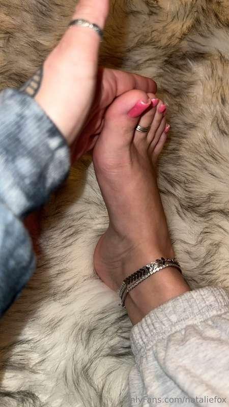 Just the beginning of the sparkly pink pedi 💖