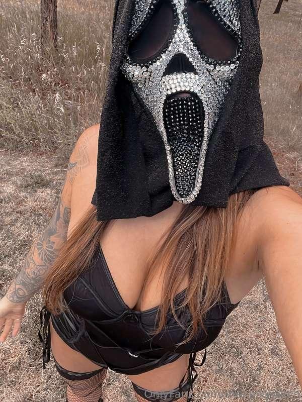 Can I see how big is your "weapon?" 😈