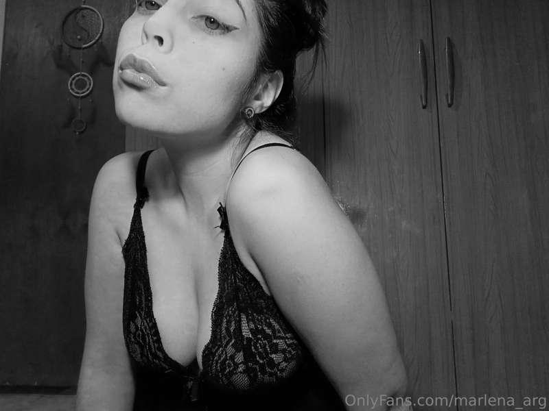 Darlin the night turned black, I feel like misbehaving