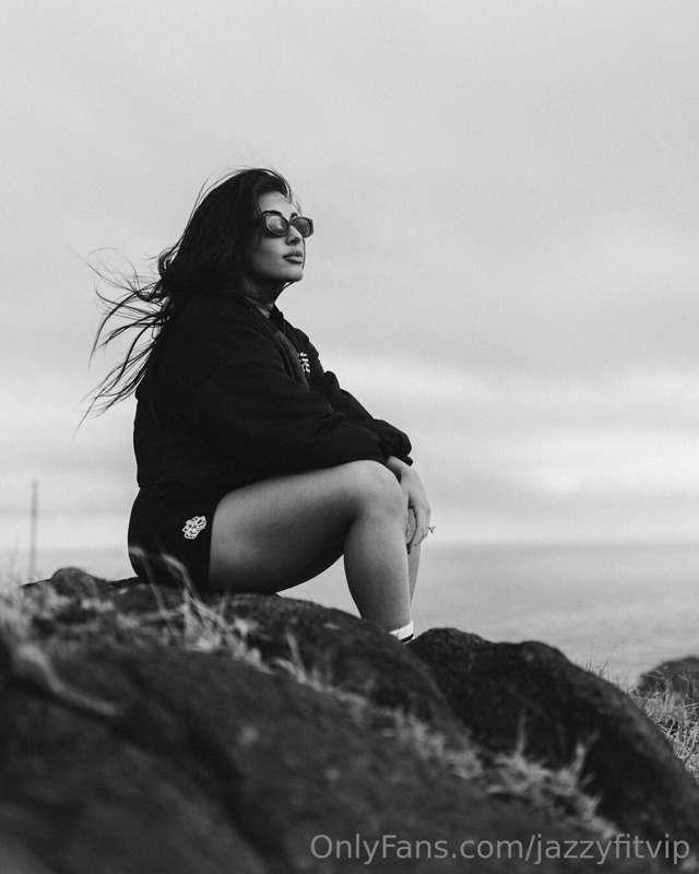 Black, white, and beautiful 🤍🖤