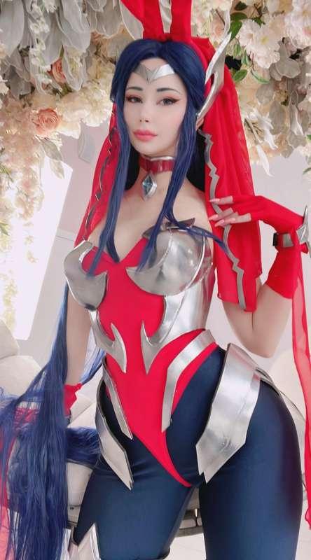 APRIL | IRELIA | BACKSTAGE