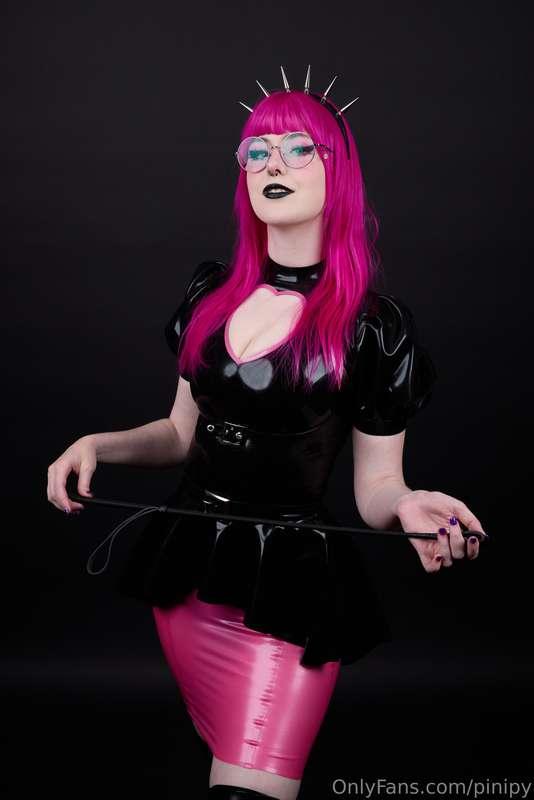 Did someone say professional latex photoshoot?!  So sorry th..