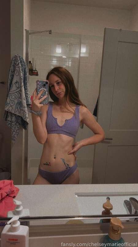 chelseymarieofficial image #1