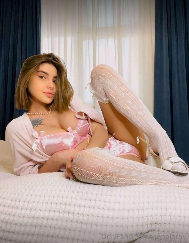 🟢FREE PAGE(30 DAYS)🟢@esmeraldai😈
Busty hottie @esmeraldai lo..