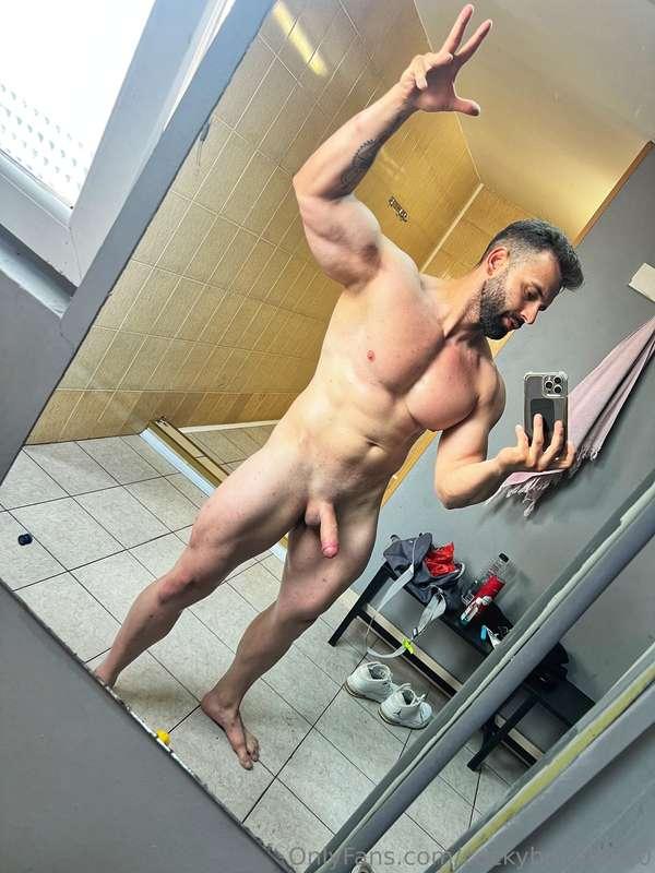 cockyboyalex20 image #0