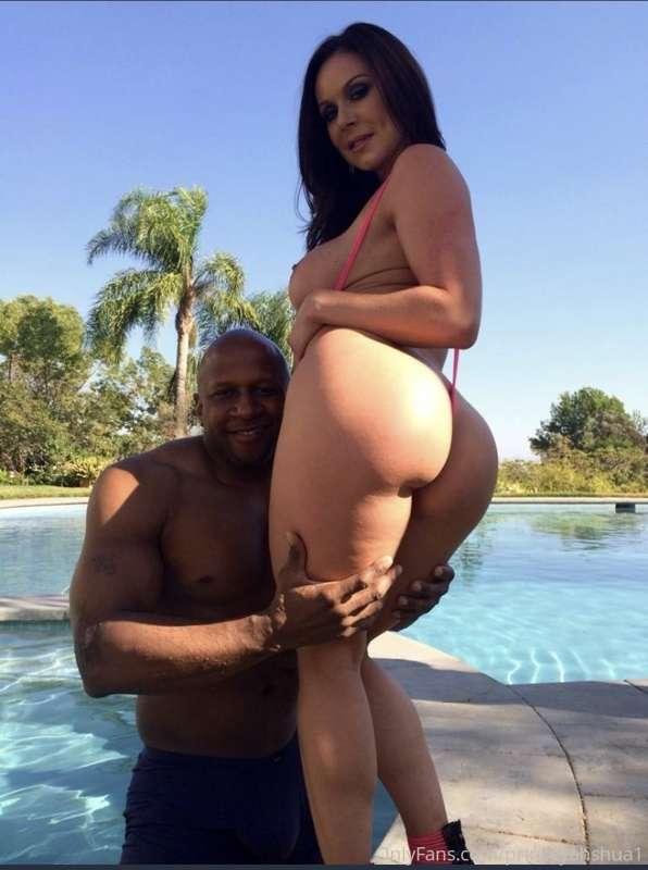 Myself Prince Yahshua & the beauty of @KendraLust is on full..