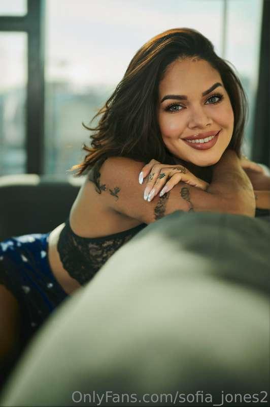 how did your saturday start baby? 🥰 come see me today 😘
