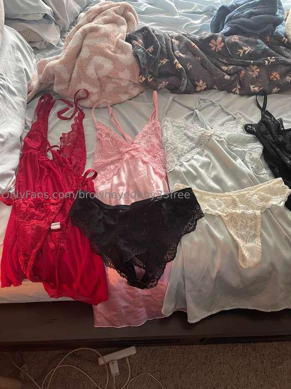 Do you wanna see me in these?😋