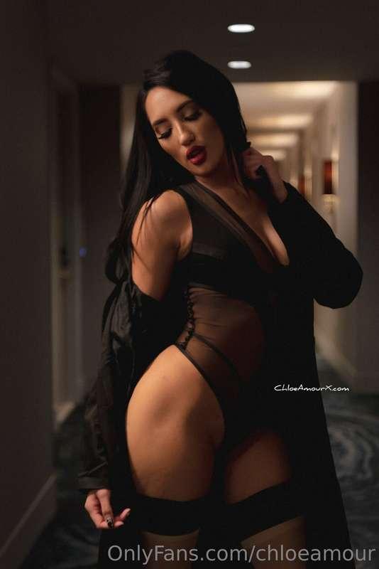 Happy Wednesday 🖤