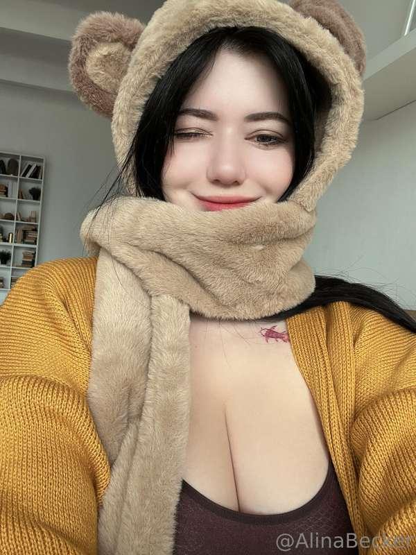 I've made a very cozy selfie for you (o˘◡˘o) Hope you don't ..