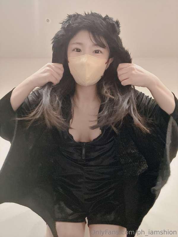 ハッピーハロウィン🎃👻 露出系こうもり現れる🦇💕  Happy Halloween🎃👻 Exposed komori a..