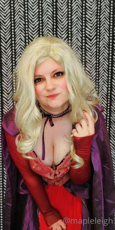 I'll put a spell on you, and now you're mine 😈