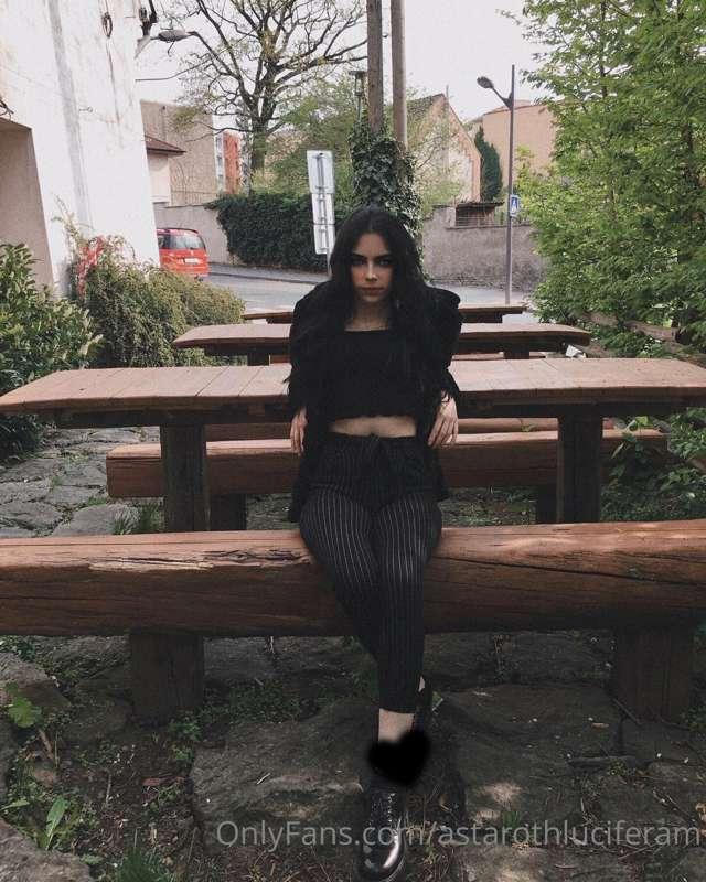 🖤🖤🖤🖤🖤