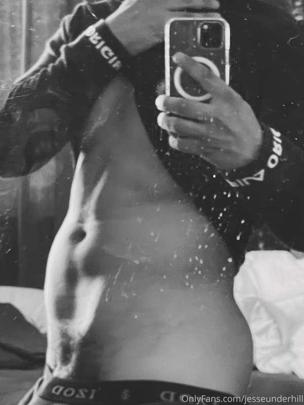 what would you guys like to see more?😏 
i wanna do request ;..