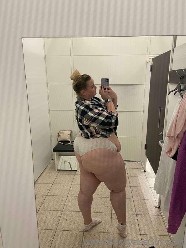 bootyassgirl image #0