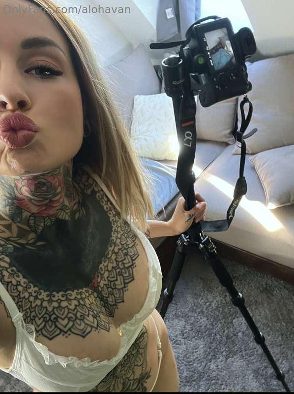 Doing new stuff for you babe 🔥👄 kisses for you 😈