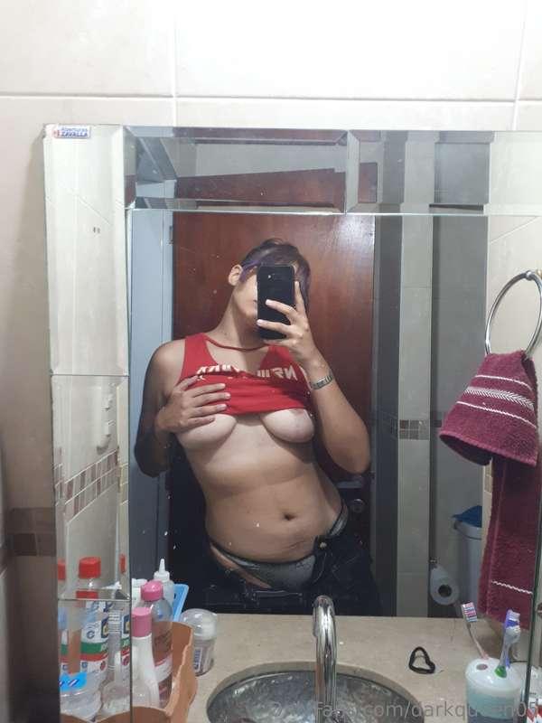 goodnight everyone ♡ tip me and I'll send u morning nudes to..