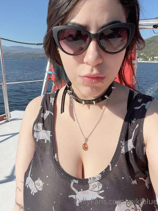 would you come to a boat party with me alone in the middle o..