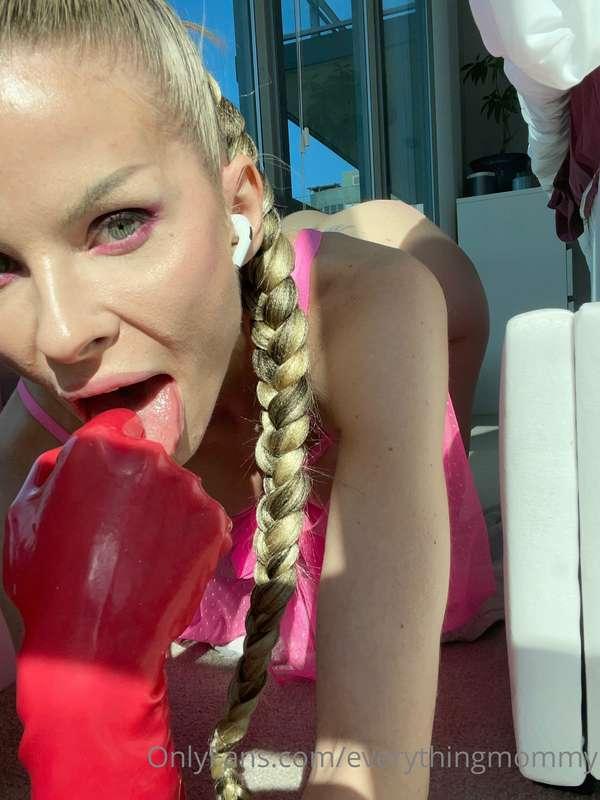 Sub to my - VIP page @fetish-queenMy second page @fetish-que..