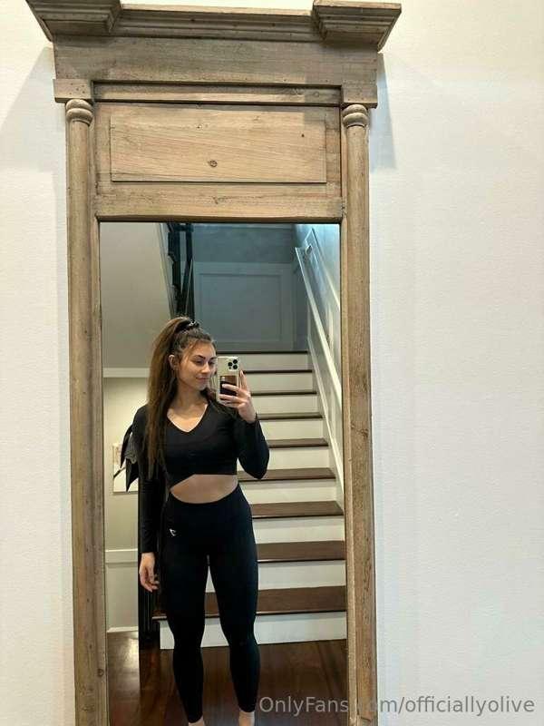 Happy Hump Day 🖤