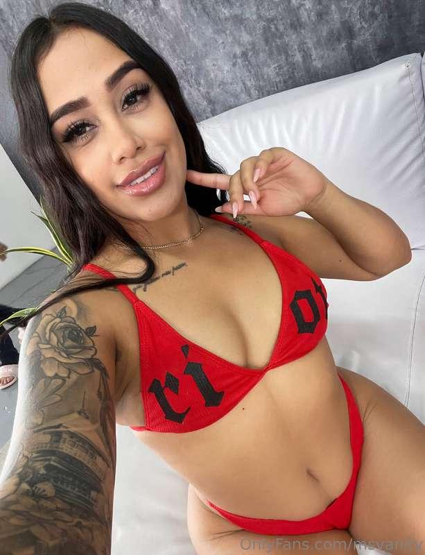 "Exclusive content just for you 💕"